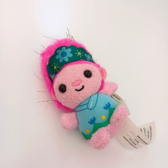 -DreamWorks Trolls World Tour Plush Doll - Poppy 5in - Picture 2 of 9
